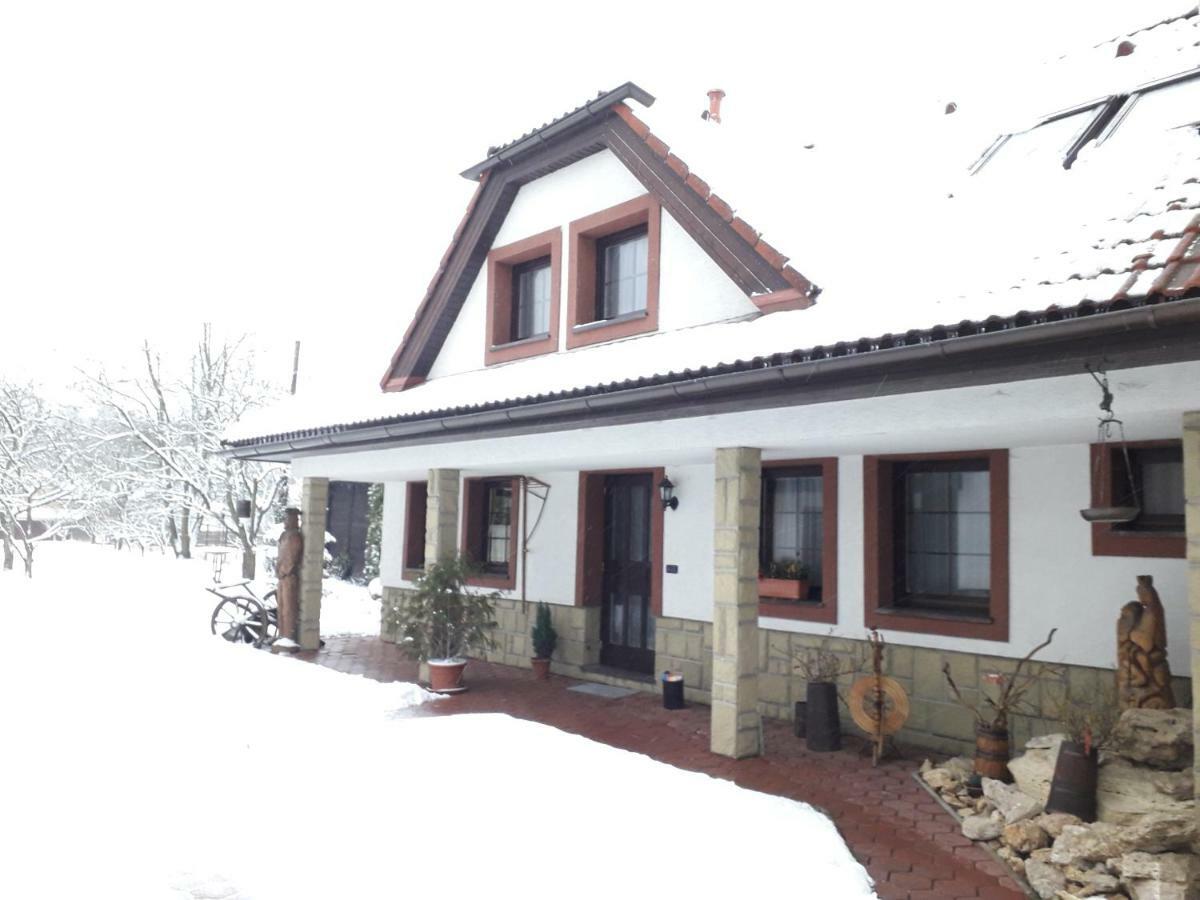 Apartman Kristina Ivachnova 49 Bešeňová エクステリア 写真